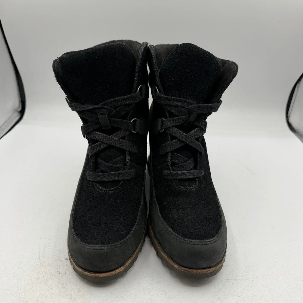 UGG Kriston Mole‎ Wedge Boots Womens Sz 8.5 Black Leather Waterproof 1108629